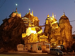 タウングェ・パゴダ（Taung Kwe Pagoda）